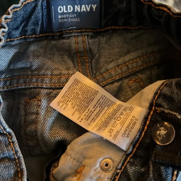 Lot of 2 Old Navy Boy’s Size 5 Bootcut Jeans - Picture 7 of 7